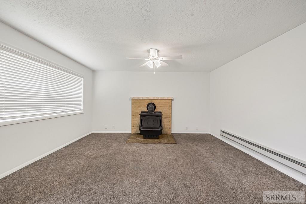 2424 E 244 N Property Photo 4