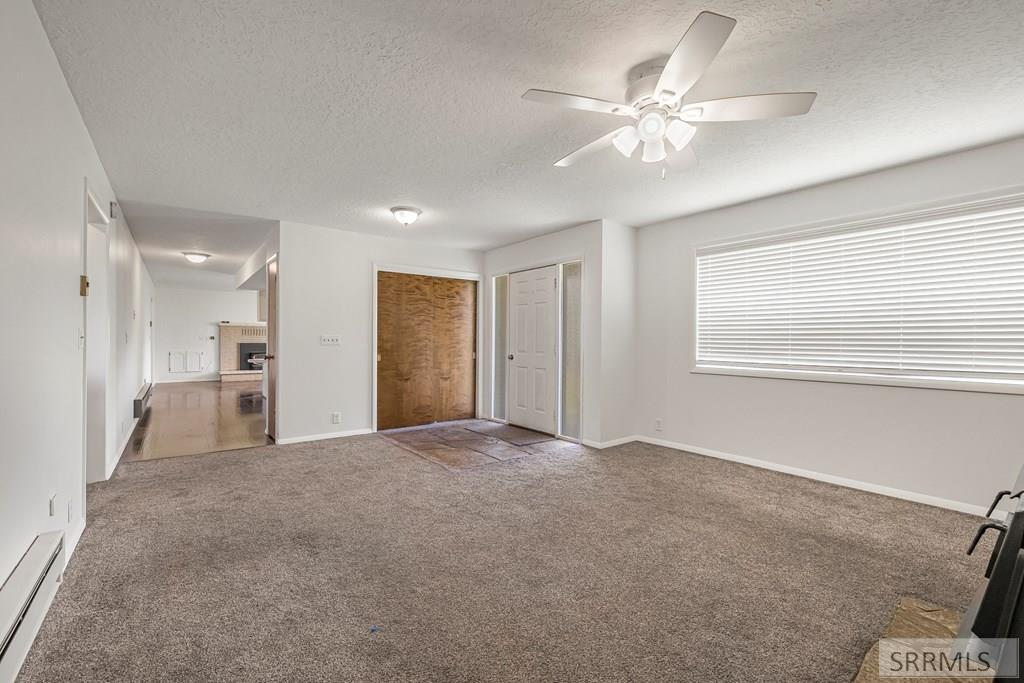2424 E 244 N Property Photo 6