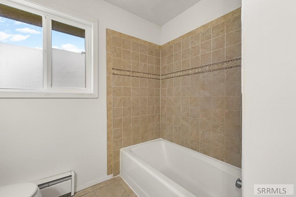 2424 E 244 N Property Photo 15
