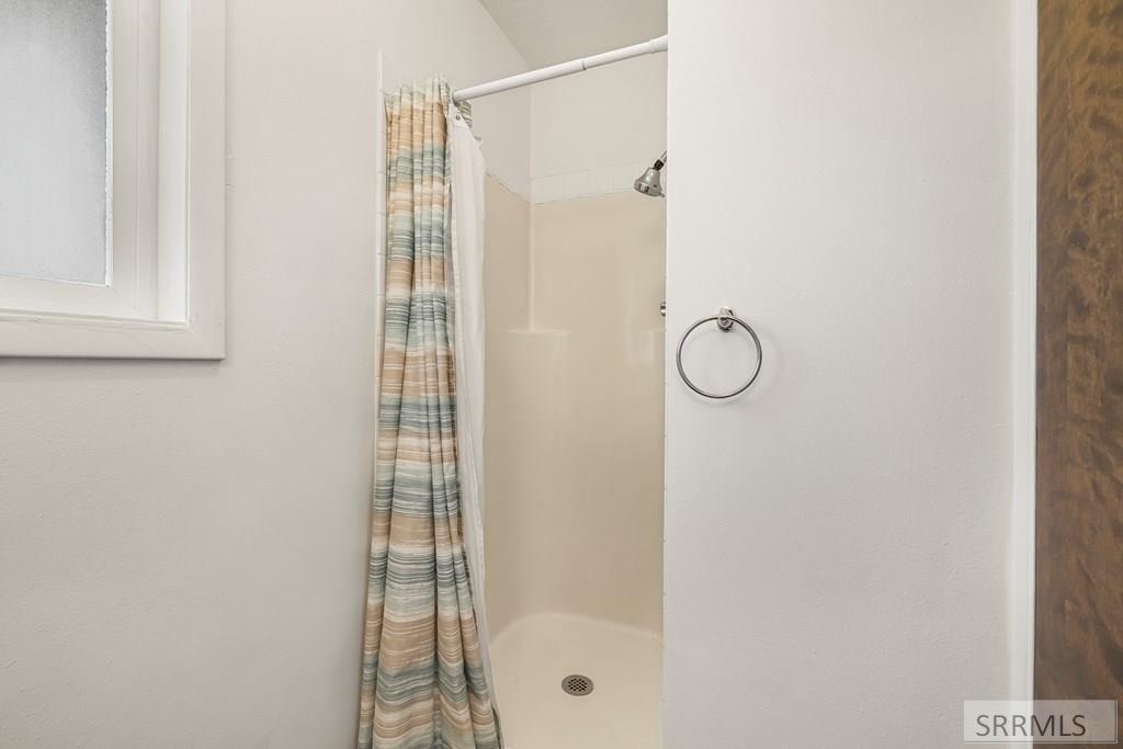 2424 E 244 N Property Photo 20
