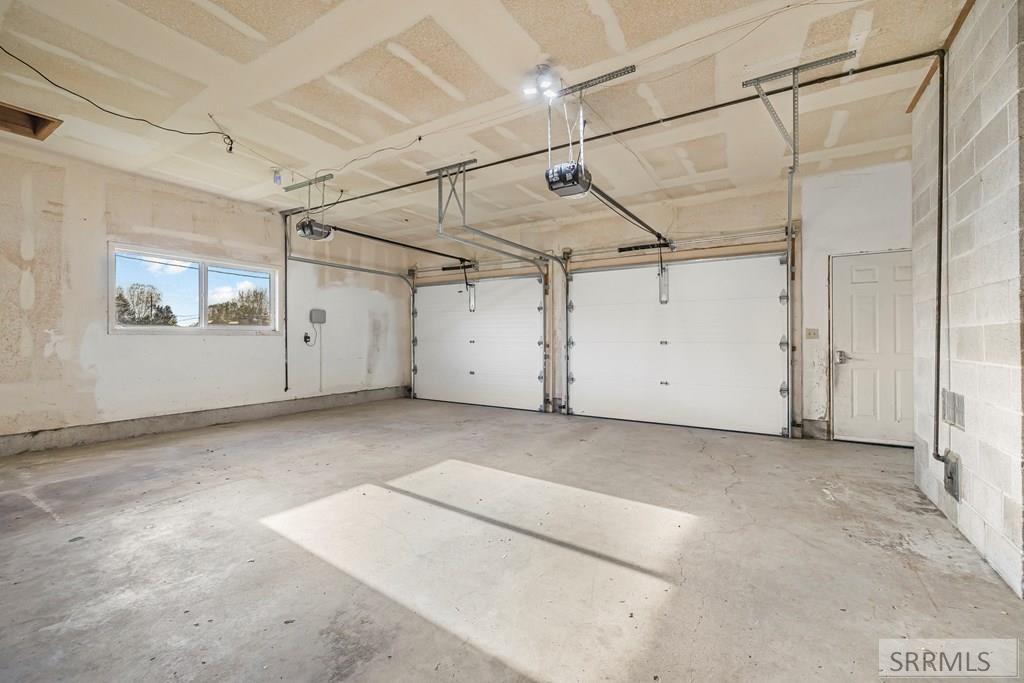 2424 E 244 N Property Photo 26