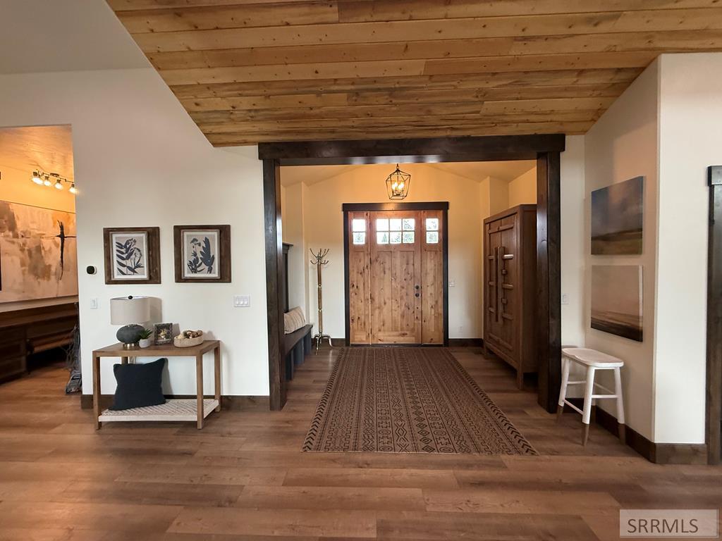 3614 Redtail Street Property Photo 6