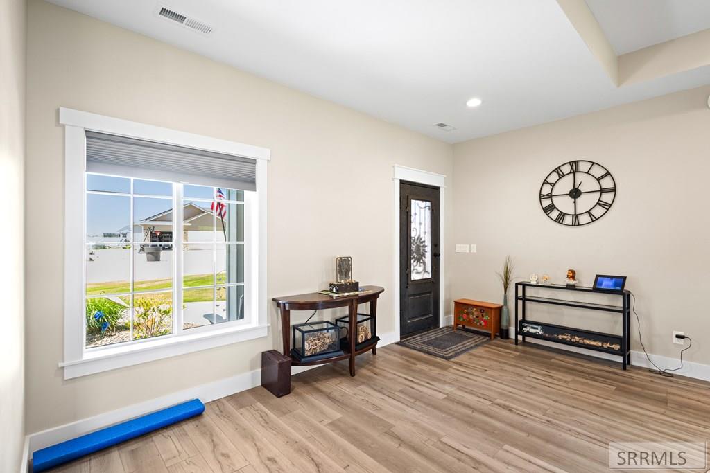 775 Sunset Court Property Photo 19