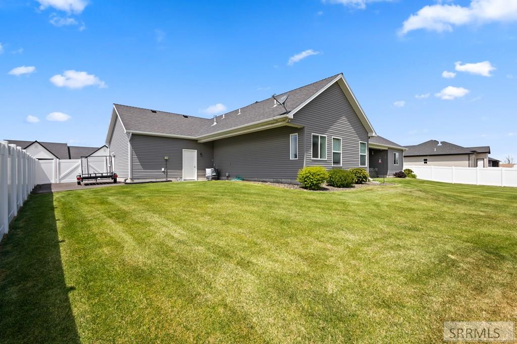 775 Sunset Court Property Photo 37