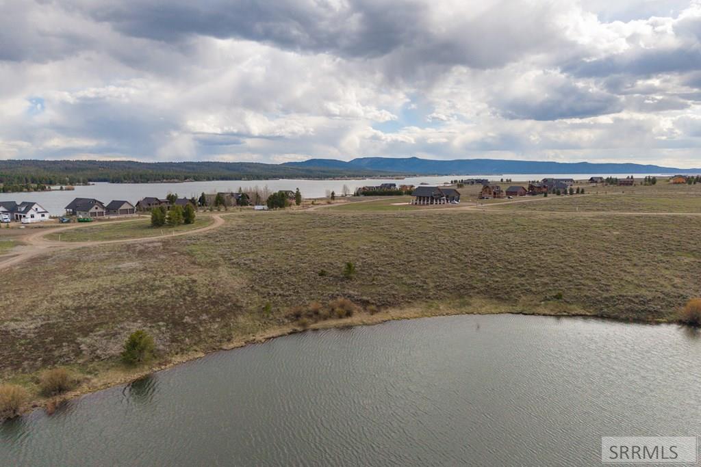 3742 The Point Property Photo 13