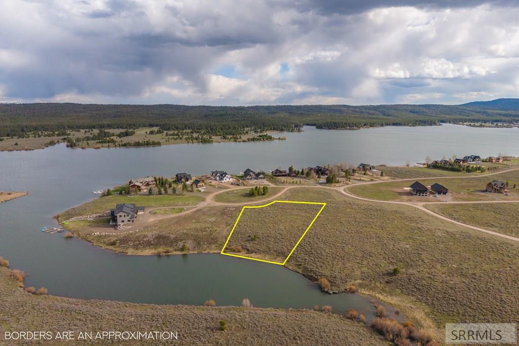 3742 The Point Property Photo 24
