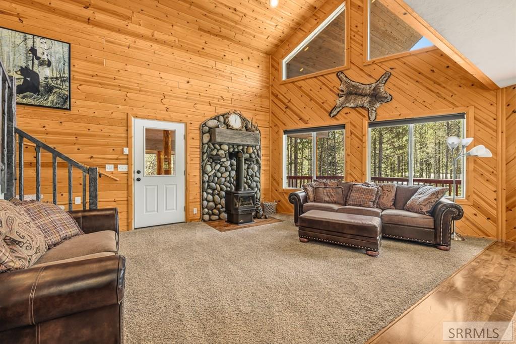 4432 Stone Run Property Photo 3