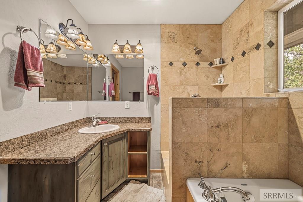 4432 Stone Run Property Photo 19