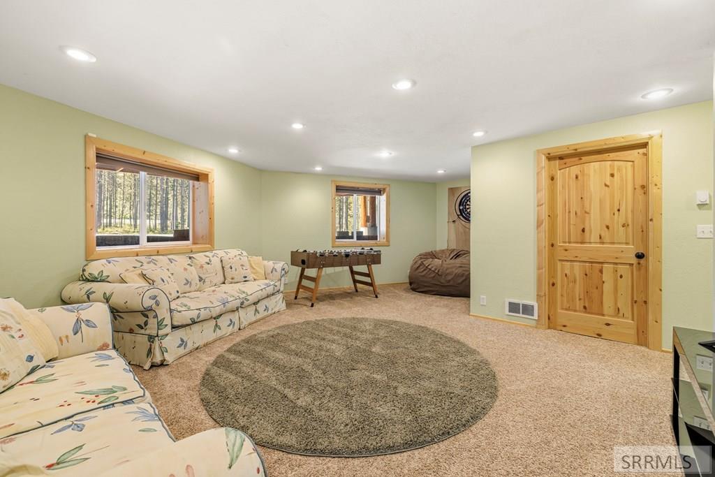 4432 Stone Run Property Photo 33
