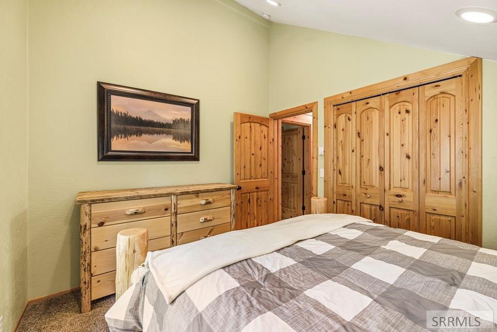 4432 Stone Run Property Photo 43