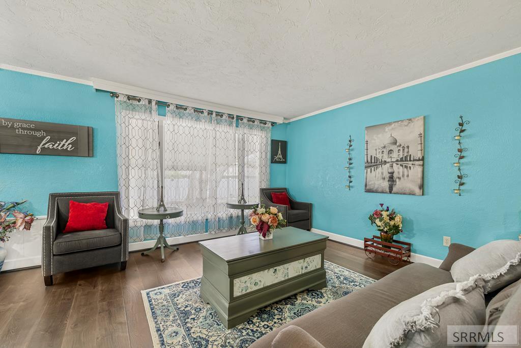 2374 Belmont Avenue Property Photo 8