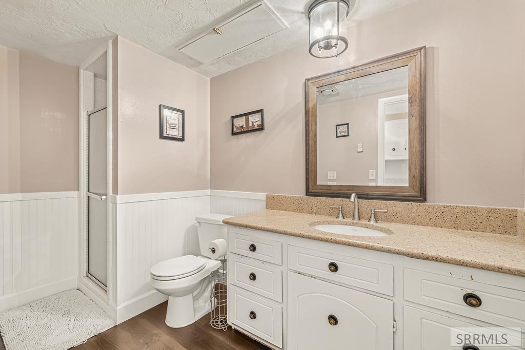 2374 Belmont Avenue Property Photo 17