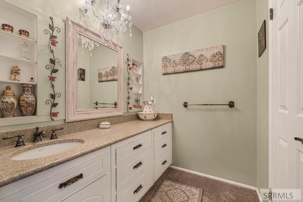 2374 Belmont Avenue Property Photo 25