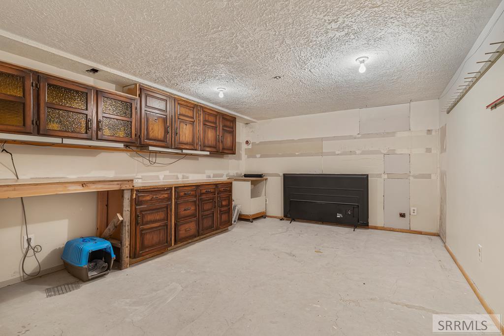 2374 Belmont Avenue Property Photo 29