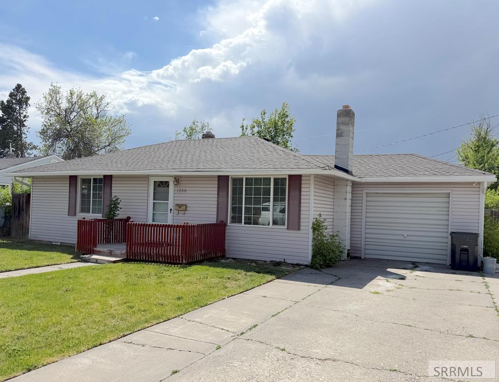 1280 Cathryn Avenue Property Photo 1