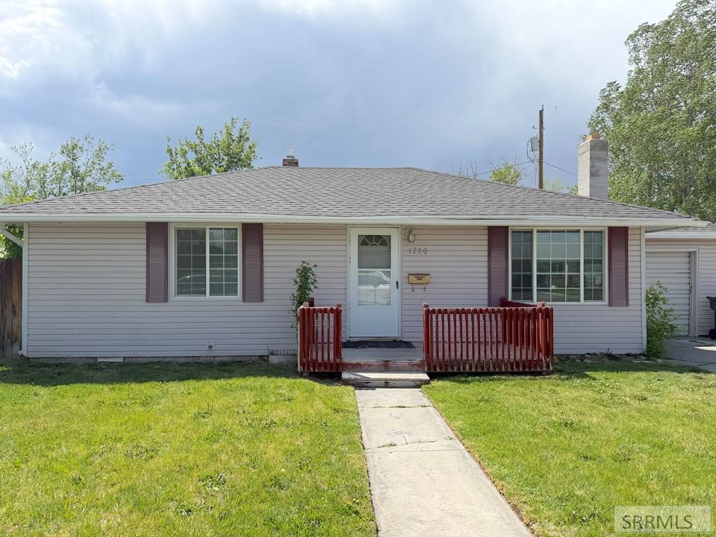 1280 Cathryn Avenue Property Photo 2