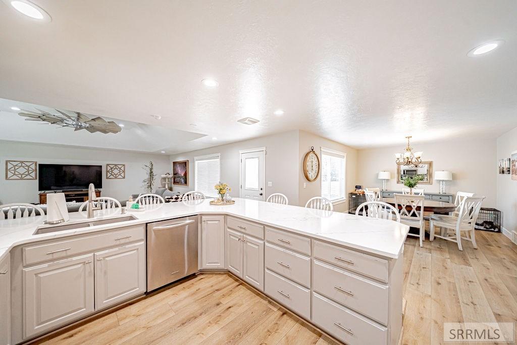 5608 Veil Drive Property Photo 12