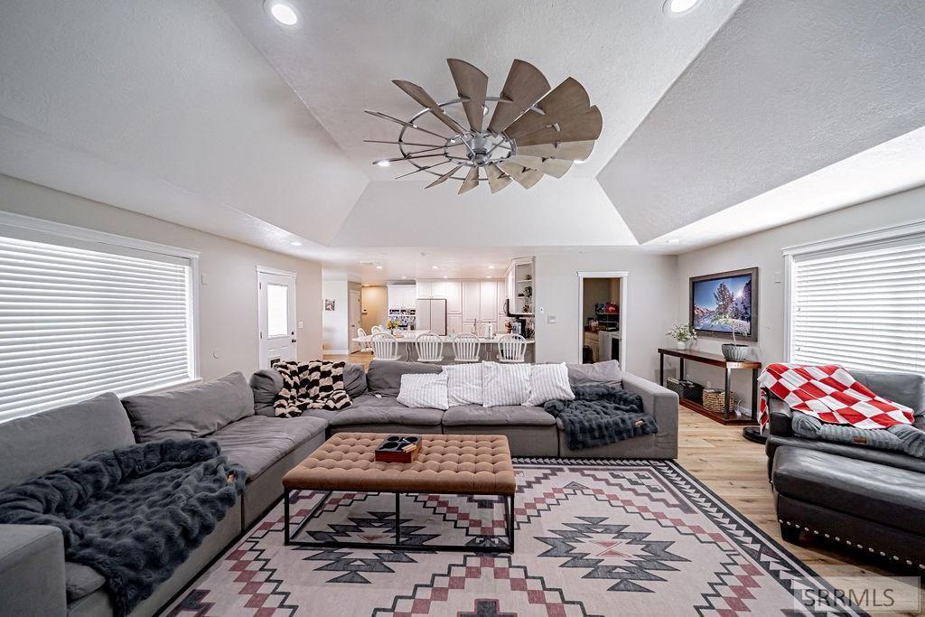5608 Veil Drive Property Photo 16