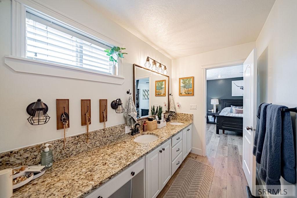 5608 Veil Drive Property Photo 32