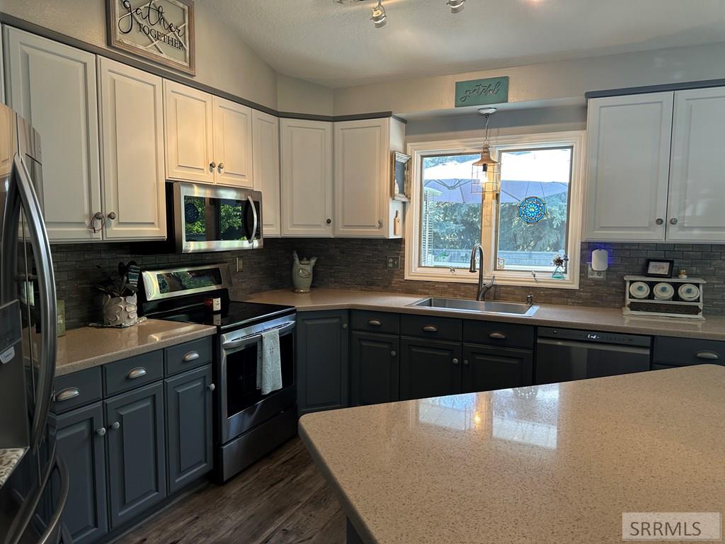 3525 Sun Circle Property Photo 9