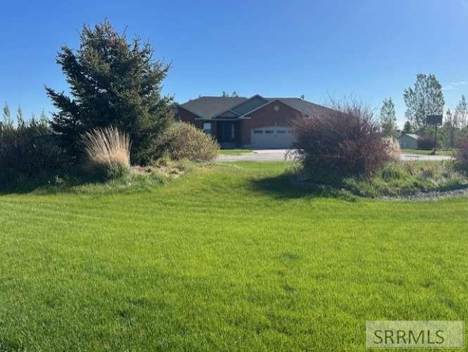 4035 Molly Drive Property Photo 1