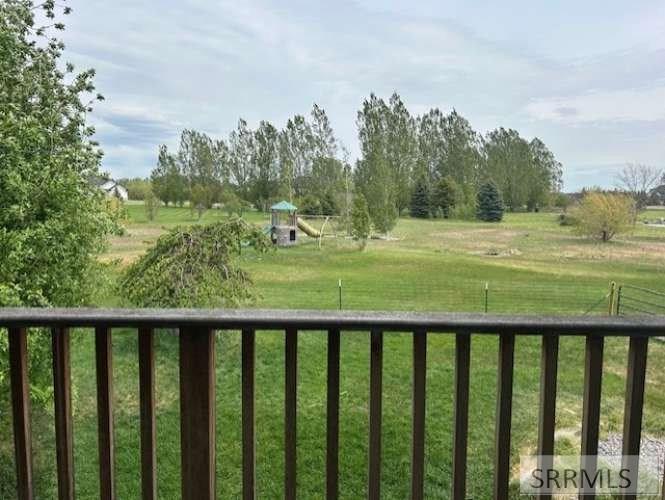 4035 Molly Drive Property Photo 4