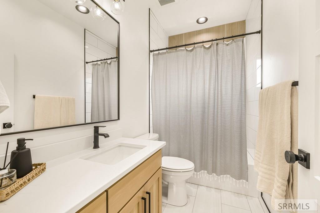 4109 E 218 N Property Photo 23