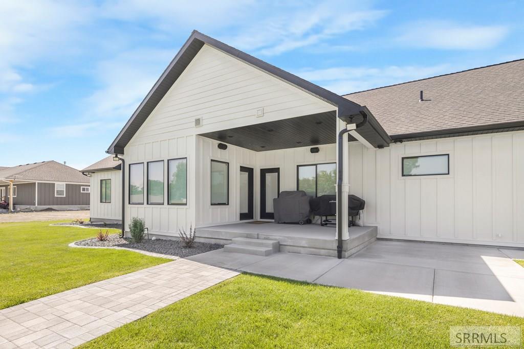 4109 E 218 N Property Photo 45