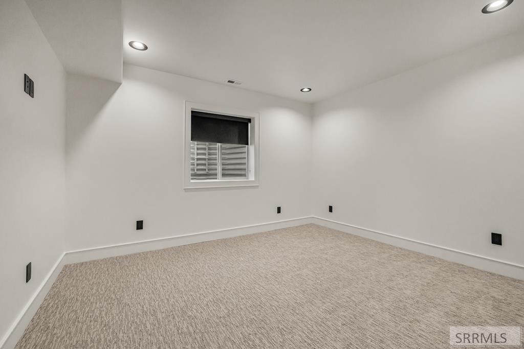 4109 E 218 N Property Photo 55