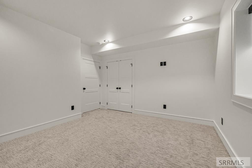 4109 E 218 N Property Photo 56