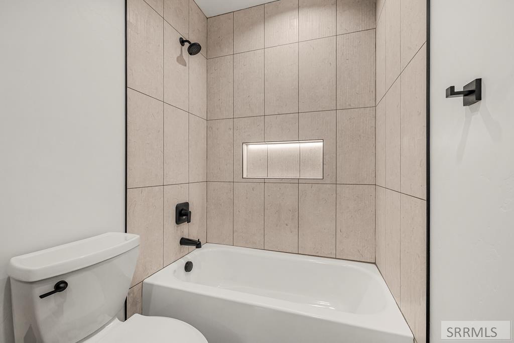 4109 E 218 N Property Photo 58