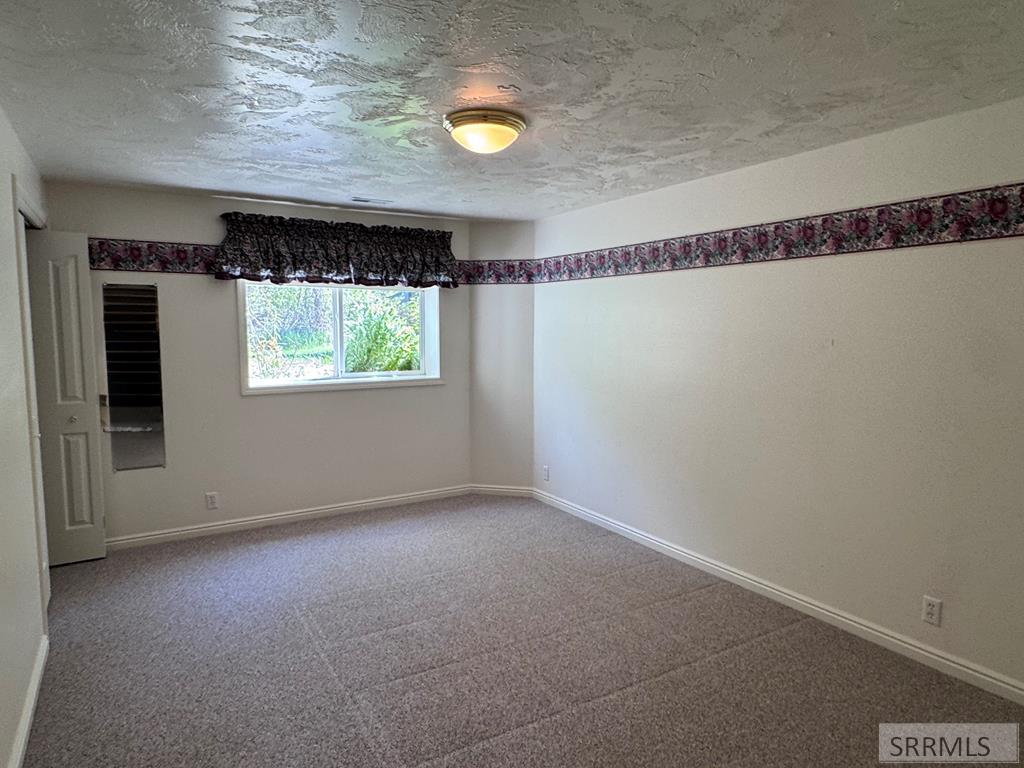 486 N 4154 E Property Photo 40