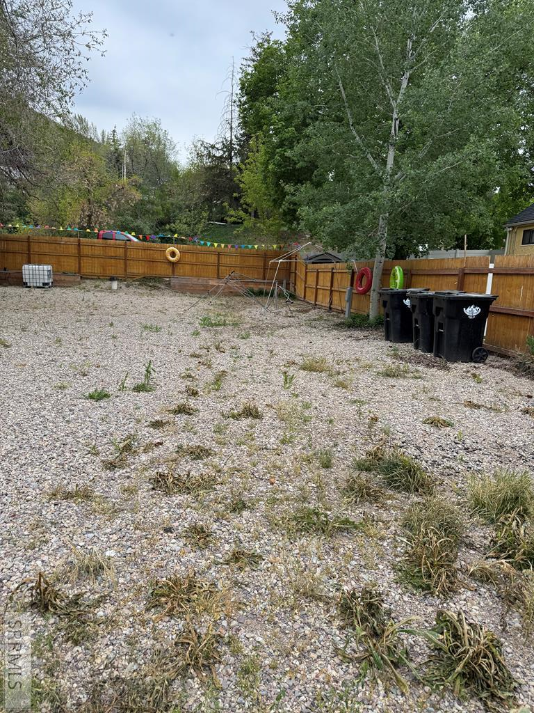 89 S 1st E Property Photo 4