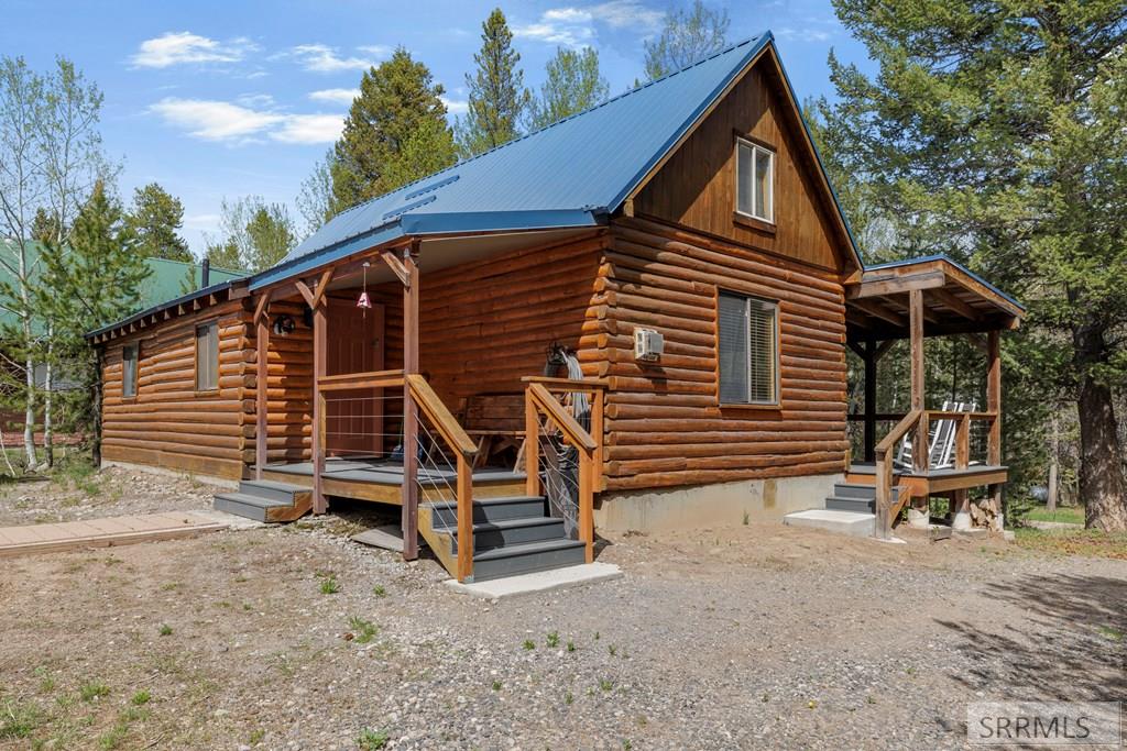 4043 Kiowa Road Property Photo 2