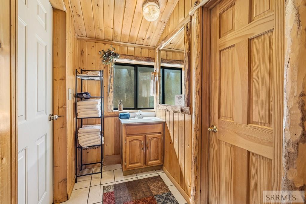 4043 Kiowa Road Property Photo 22