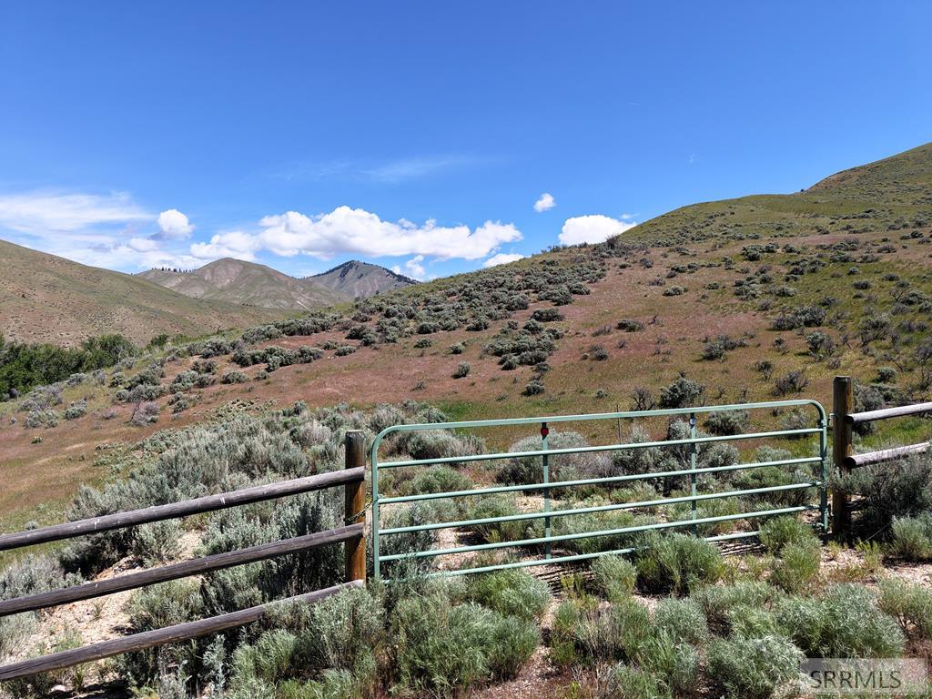 Nkn E Tower Creek Road Property Photo 1