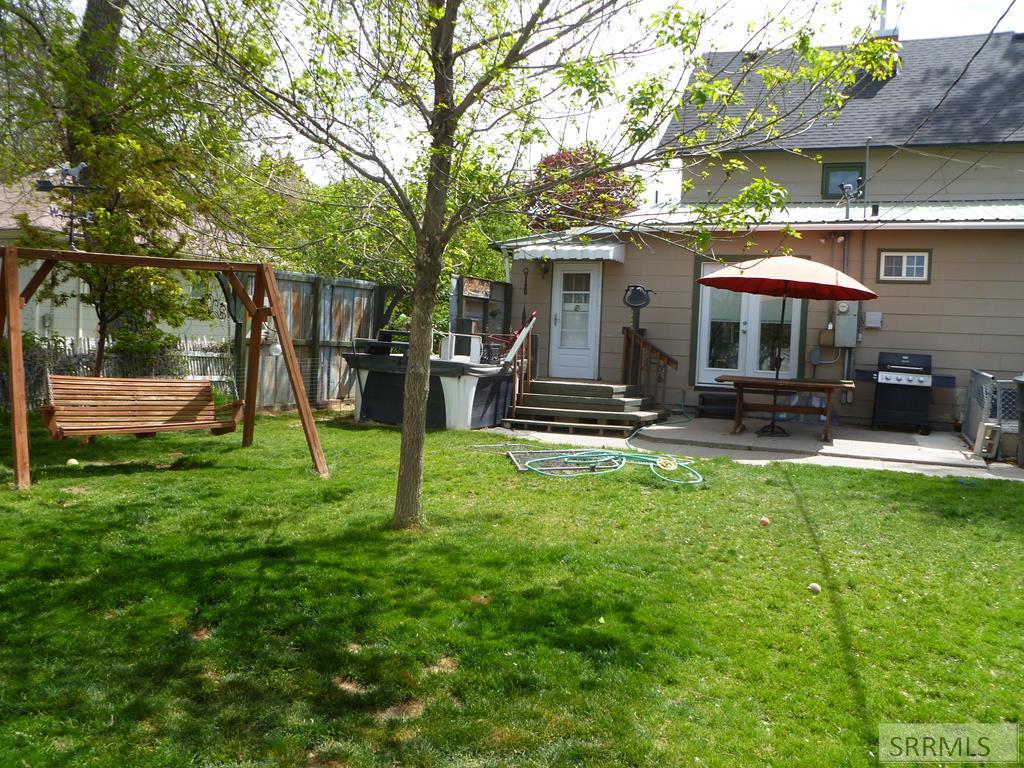 748 Falls Avenue Property Photo 8