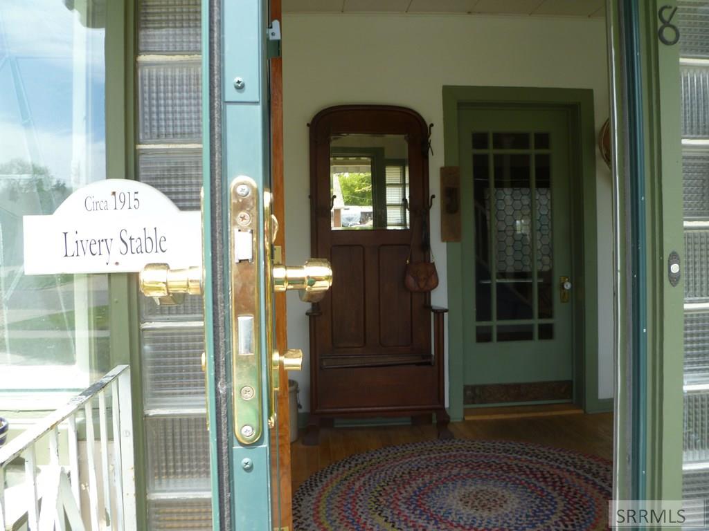 748 Falls Avenue Property Photo 11
