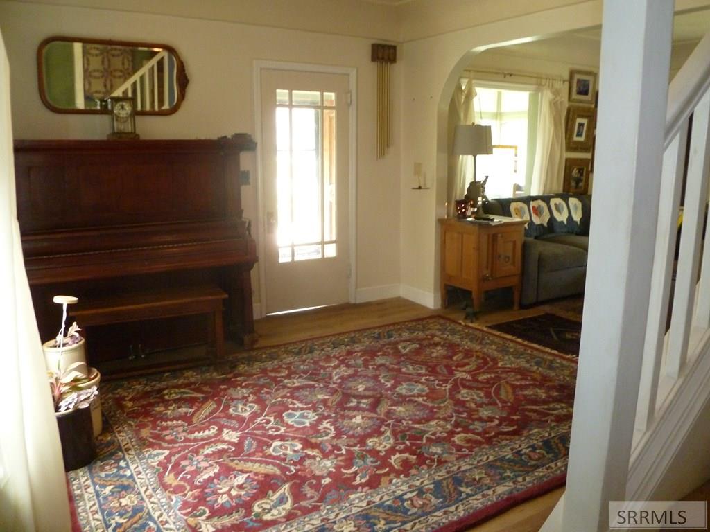 748 Falls Avenue Property Photo 15