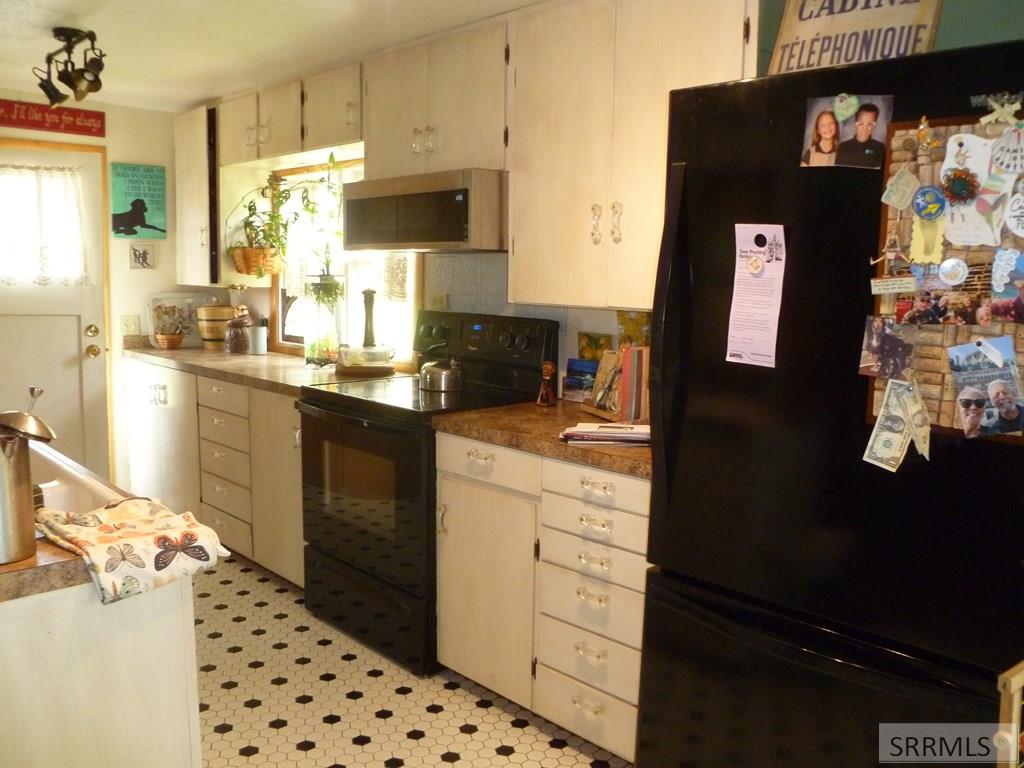 748 Falls Avenue Property Photo 18