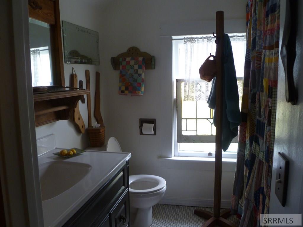 748 Falls Avenue Property Photo 32