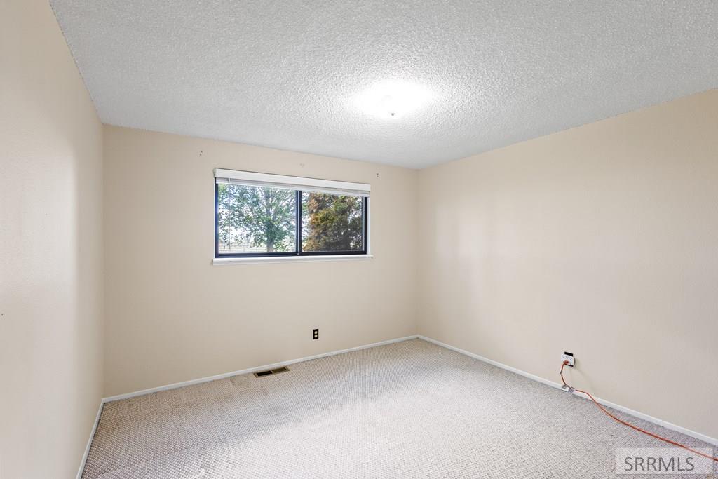 624 W Tyhee Road Property Photo 15