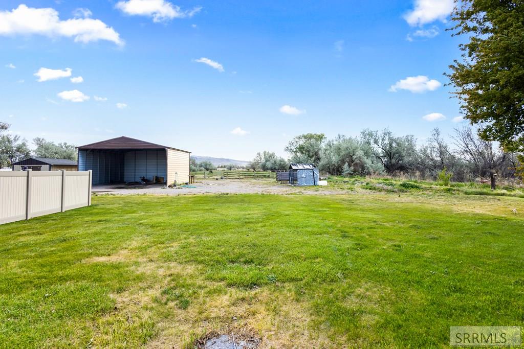 624 W Tyhee Road Property Photo 18