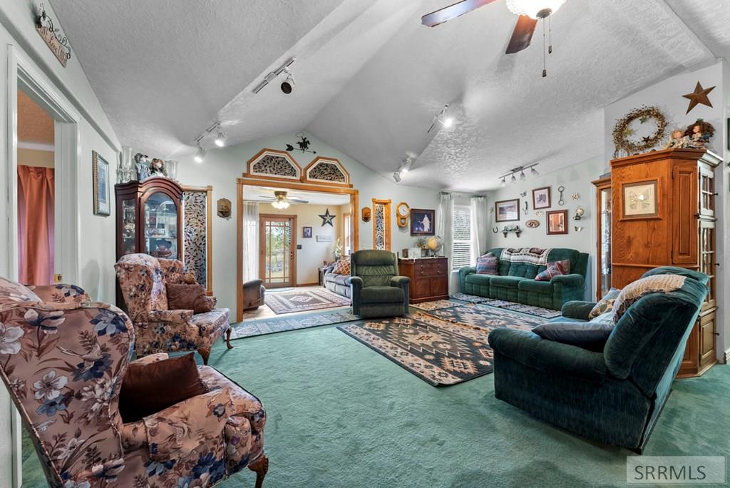 7581 W 6000 N Property Photo 7