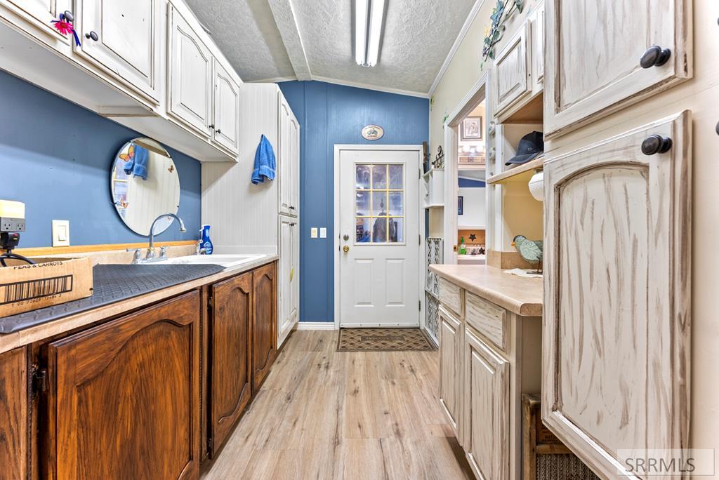 7581 W 6000 N Property Photo 31