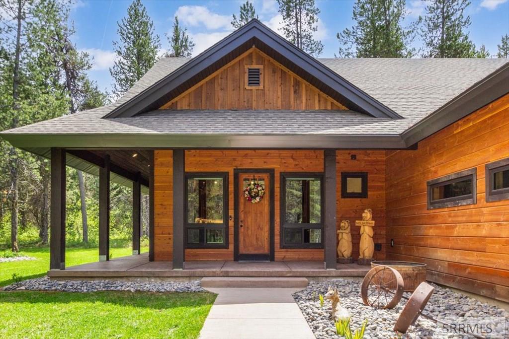1536 Shadow Run Property Photo 4