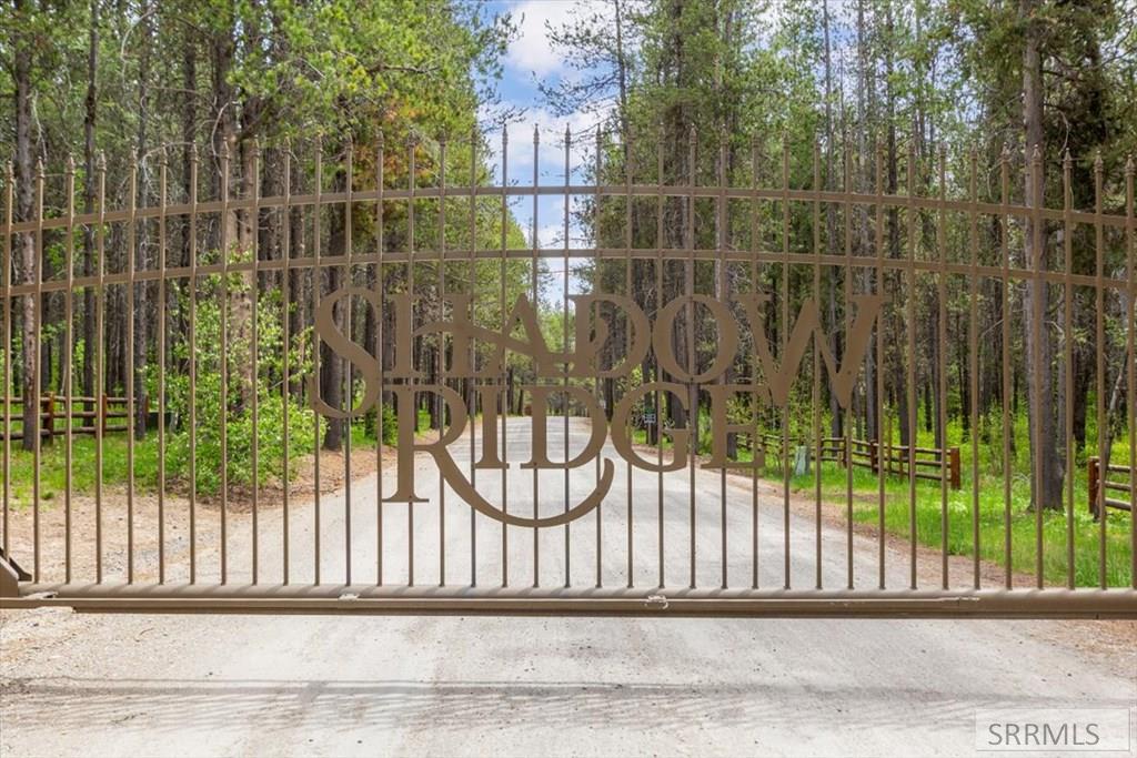 1536 Shadow Run Property Photo 10