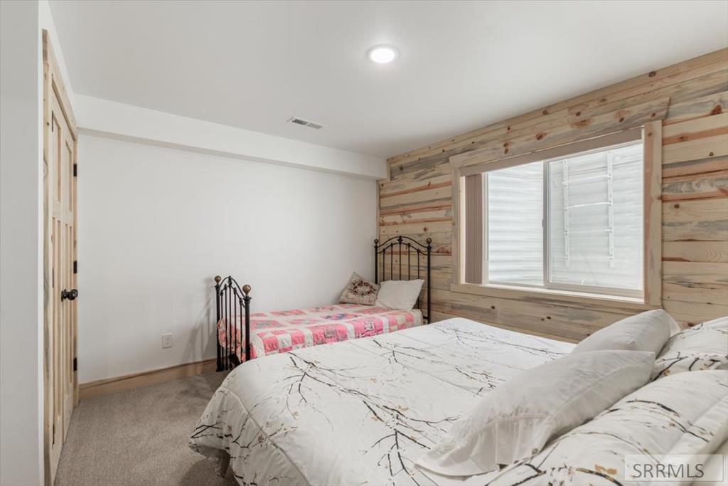 1536 Shadow Run Property Photo 38