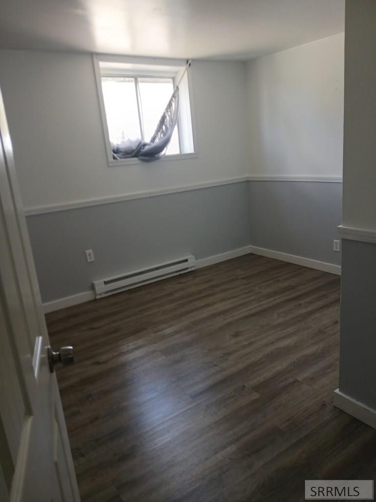 694 W Grand Avenue Property Photo 12