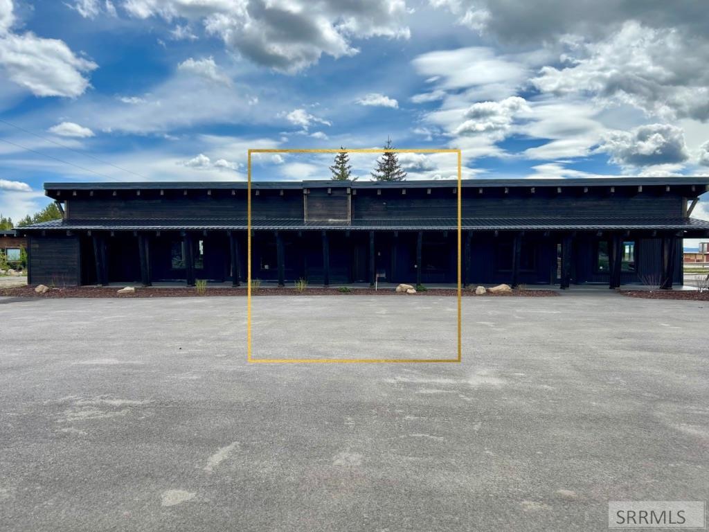 2186561 Property Photo 1